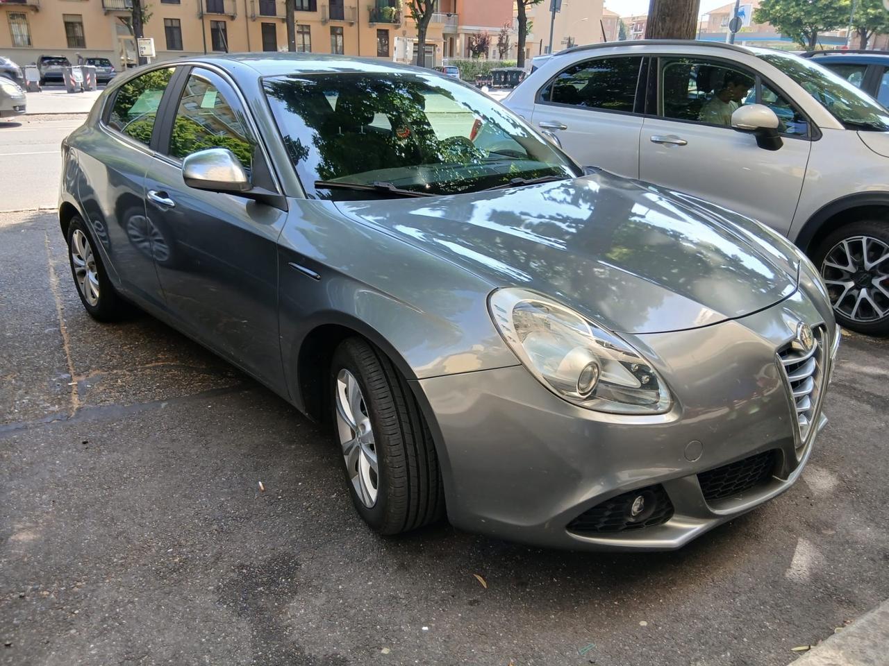 Alfa Romeo Giulietta 1.6 MTJ 105CV FULL BELLA UFF NORD ITALIA