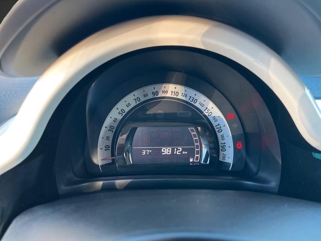 Renault Twingo 1.0 sce Urban Night 65cv - SOLI 9.000 KM