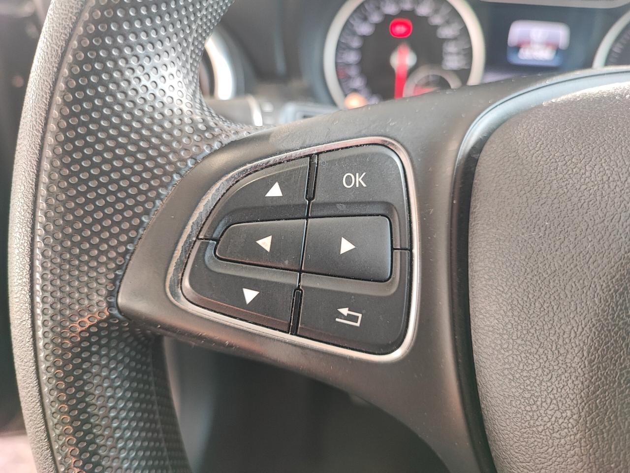 Mercedes-benz A 160 d Premium