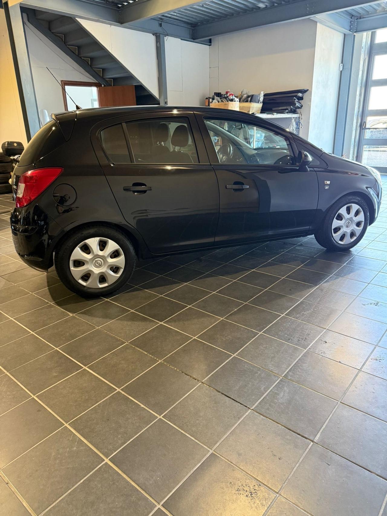Opel Corsa 1.3 CDTI - NEOPATENTATI- UNICO PROPRIETARIO