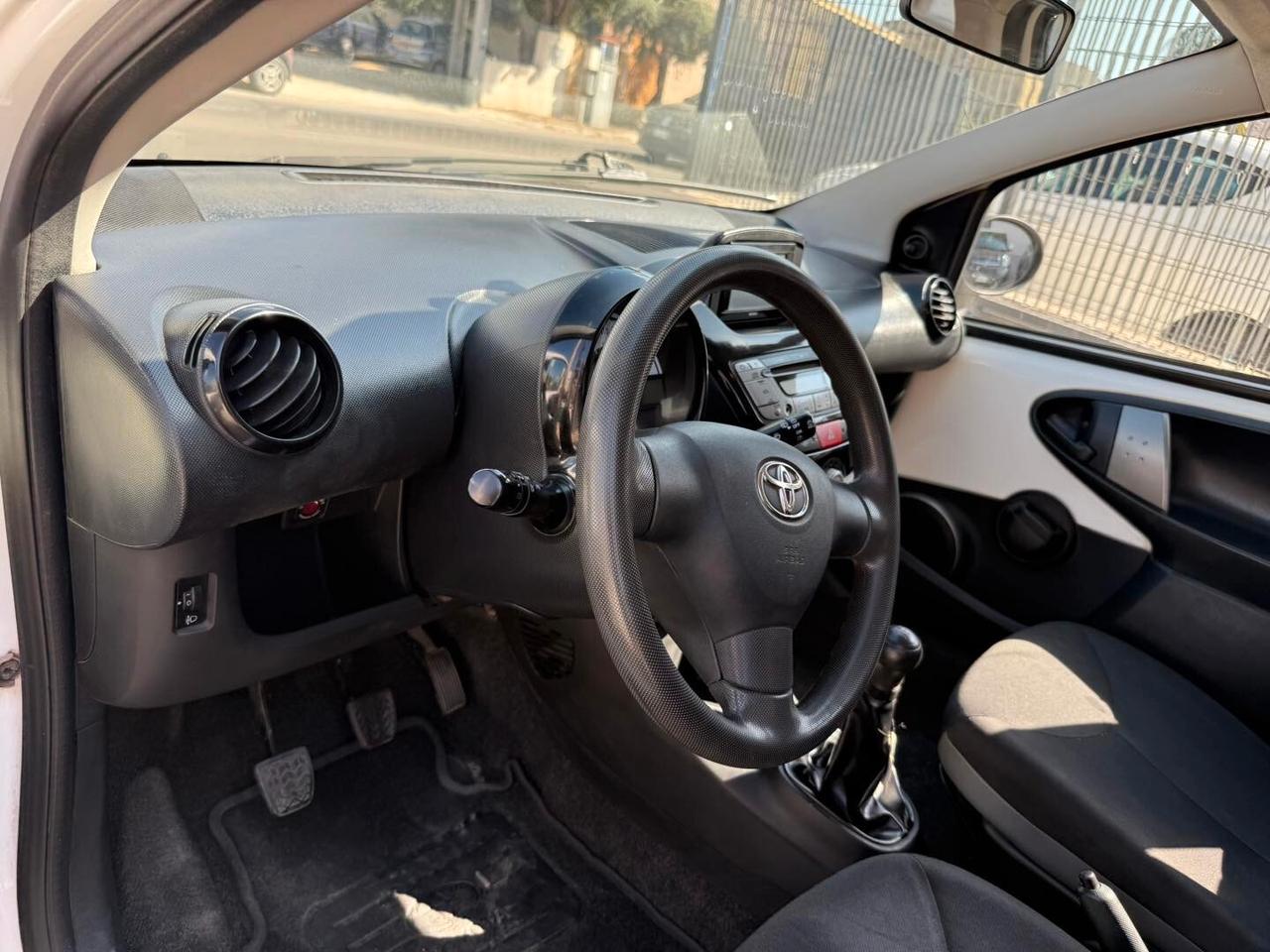 Toyota Aygo 1.0 12V VVT-i 5 porte Active Connect