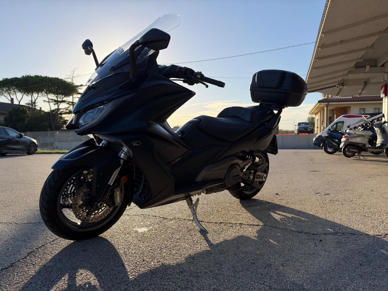 Kymco AK 550