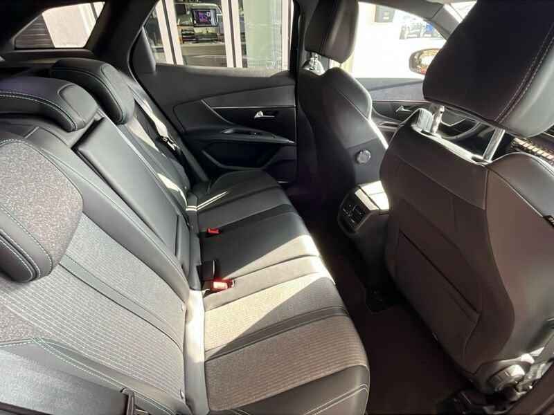 Peugeot 3008 3008 BlueHDi 130 S&S EAT8 Allure