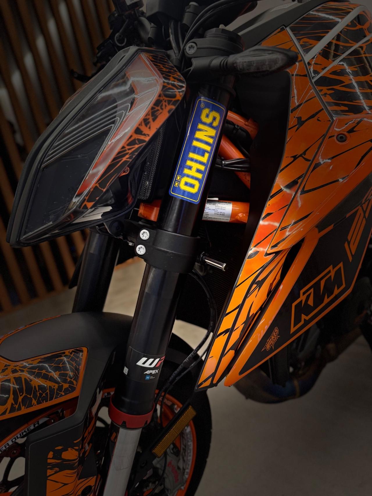 KTM SUPERDUKE 1290 R SCARICO AKRAPOVIC