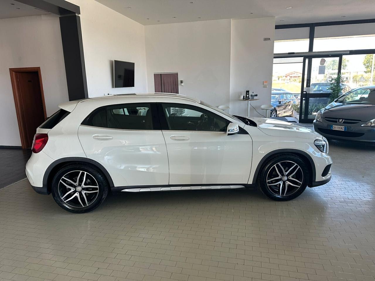 Mercedes-benz GLA 180 GLA 180 d Premium