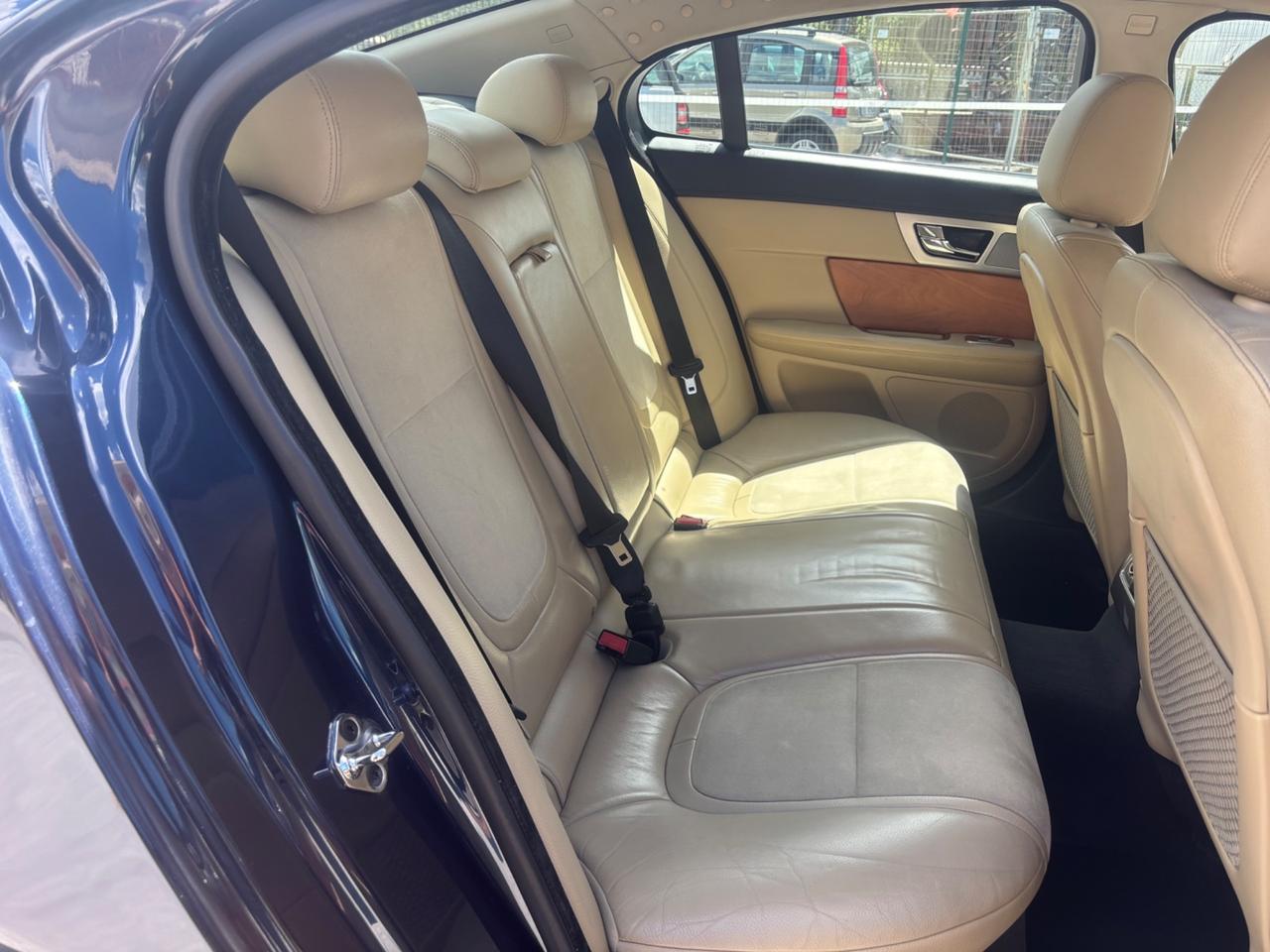 Jaguar XF 2.2 D 190 CV