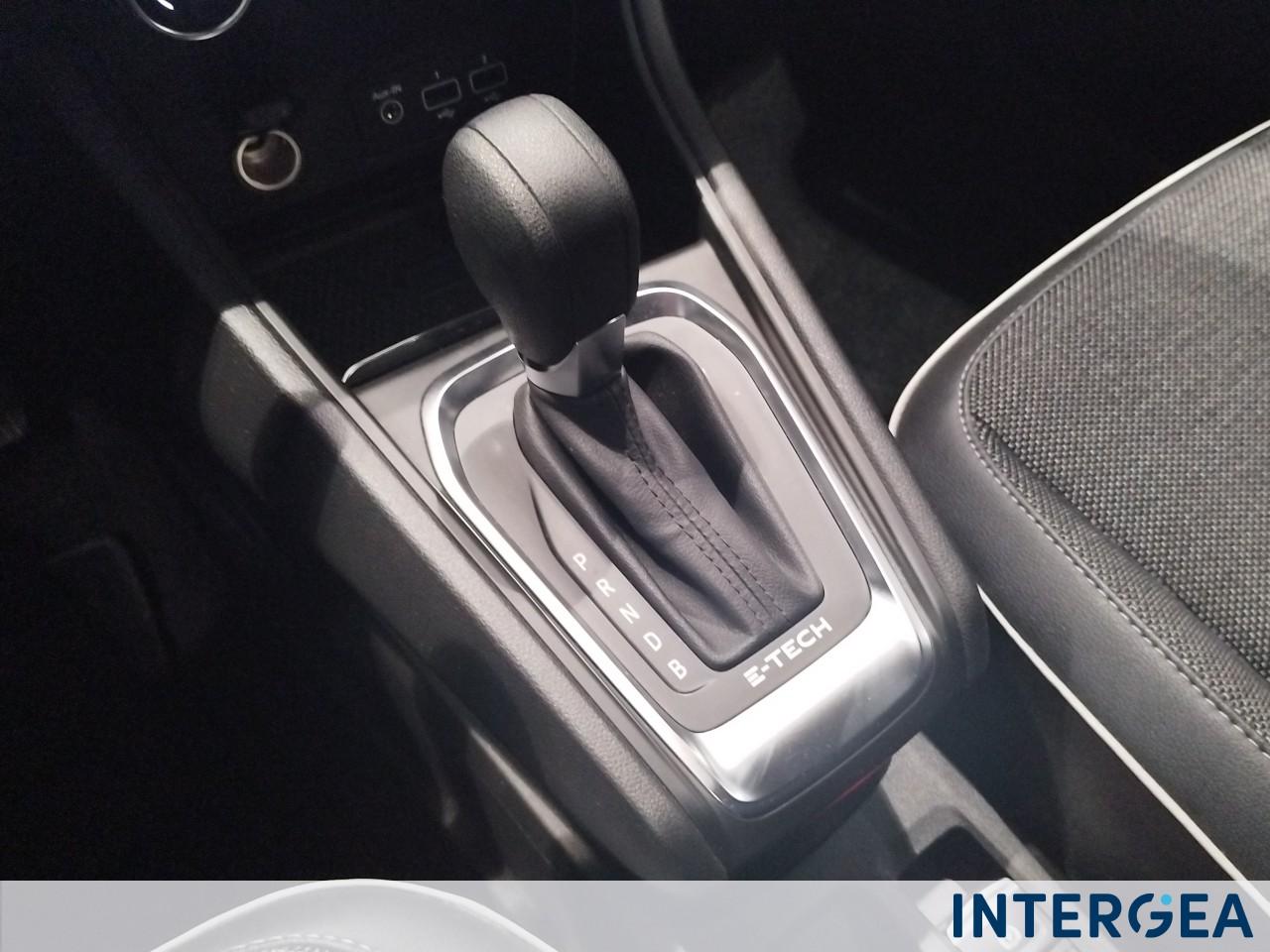 RENAULT Captur 1.6 E-Tech full hybrid Techno 145cv