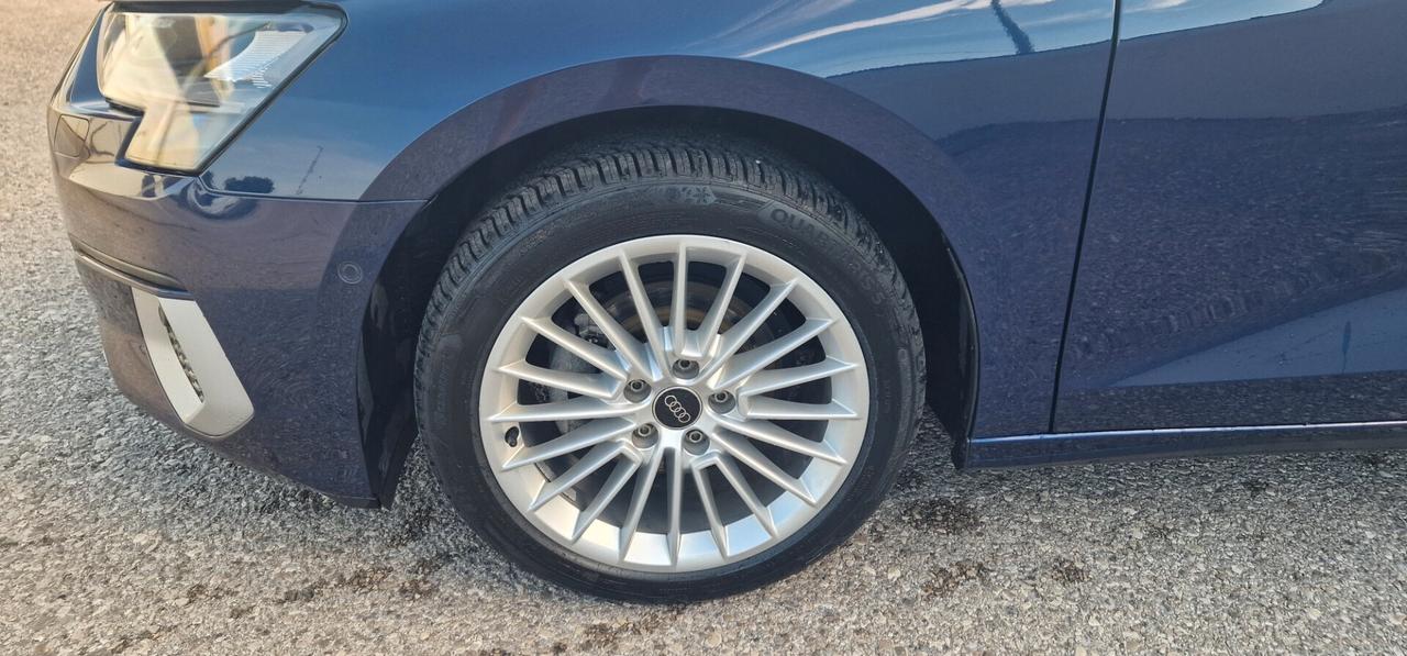 Audi A3 SPB 35 TFSI S-Tronic Business Advanced