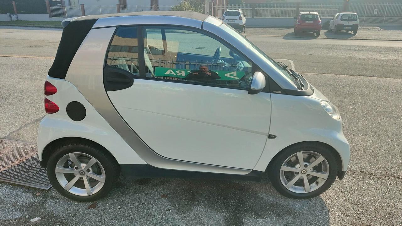 Smart ForTwo 1000 62 kW cabrio pulse