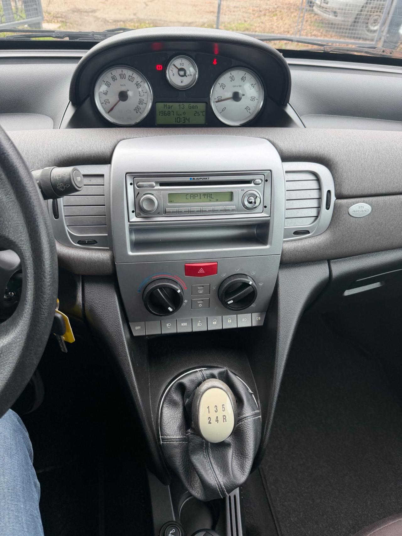 Lancia Ypsilon 1.2 E-Collection