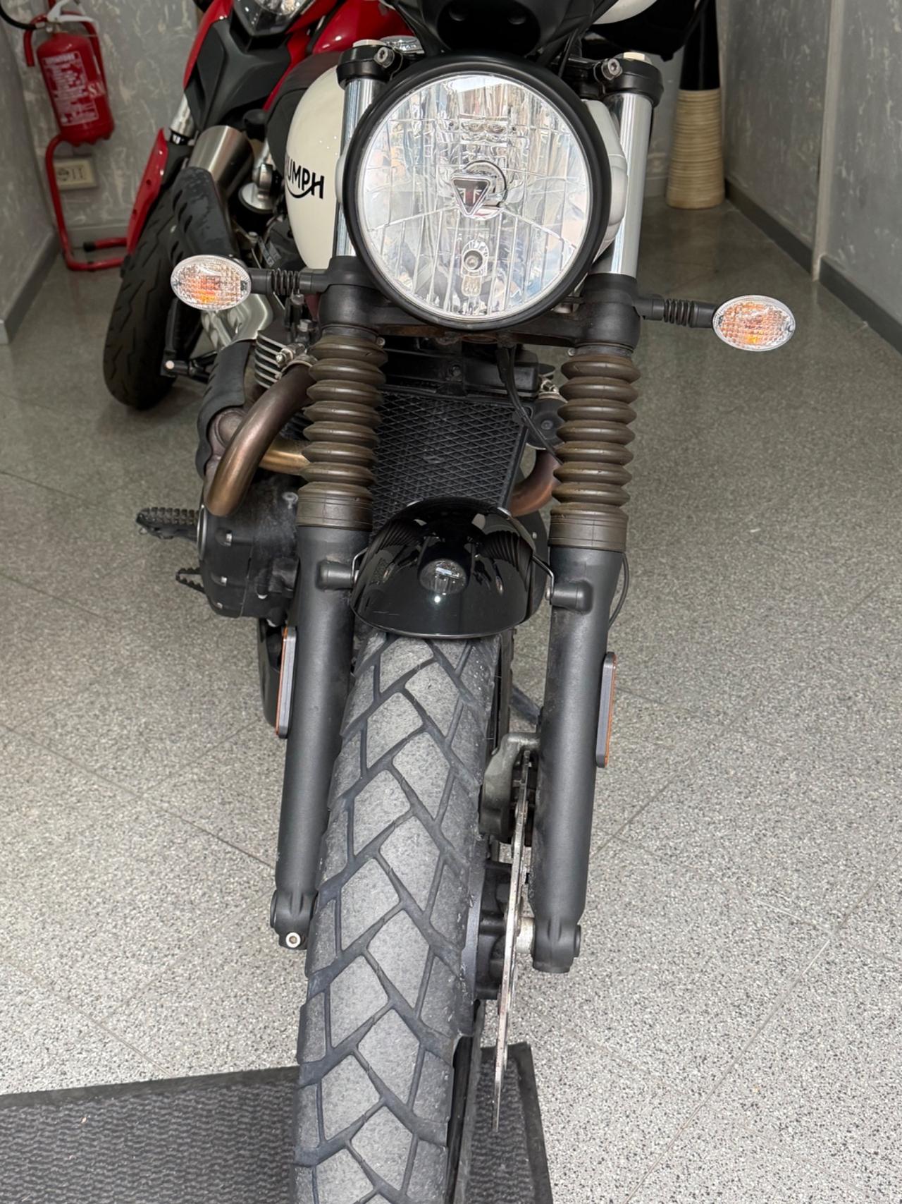 Triumph Street Scrambler