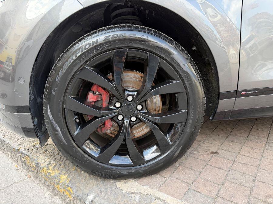 Range rover evoque 2.0 d 180 r-dynamic certificata