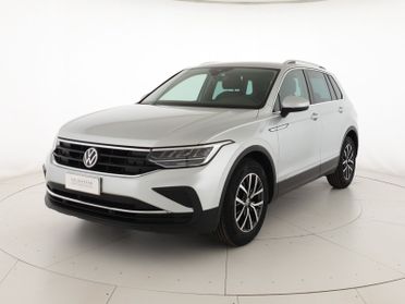 Volkswagen Tiguan 1.5 tsi life 150cv dsg