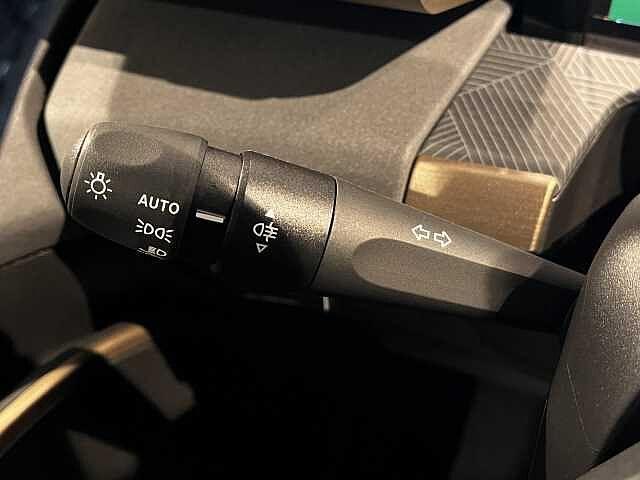 Lancia Ypsilon 1.2 Hybrid e-DCT LX