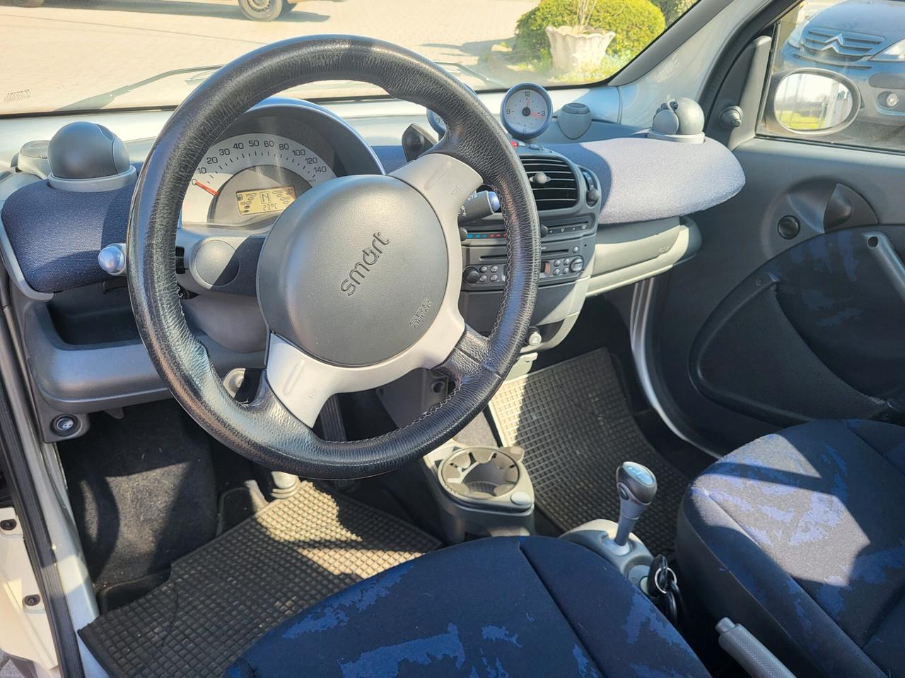 Smart ForTwo 700 coupé pure (45 kW)