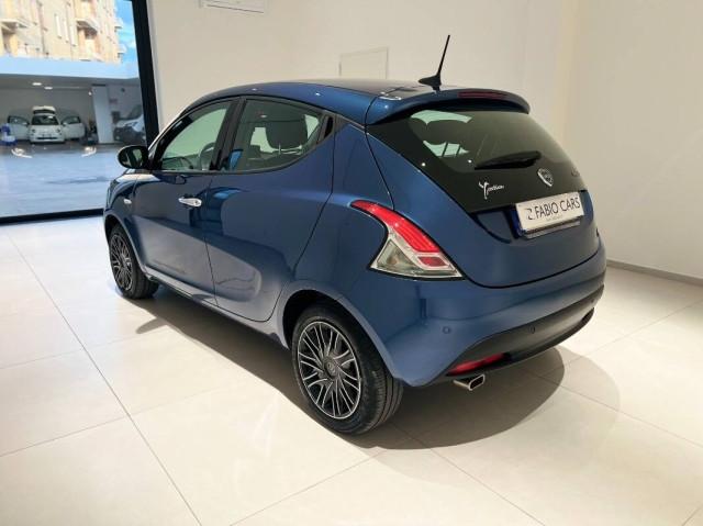 Lancia Ypsilon III 1.0 firefly hybrid Gold s&s 70cv