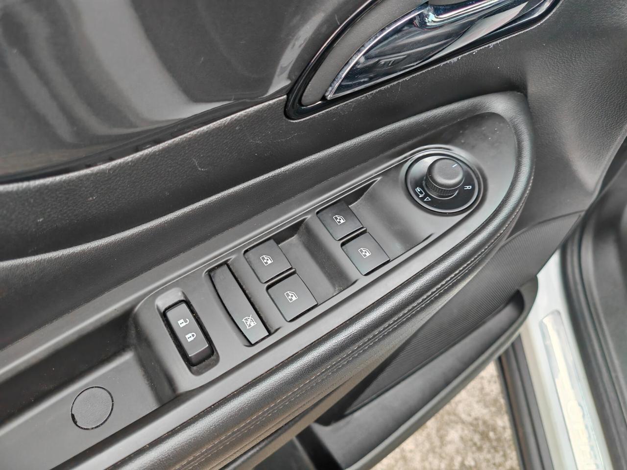 Opel Mokka X 1.6 diesel 05/2017 Cv110