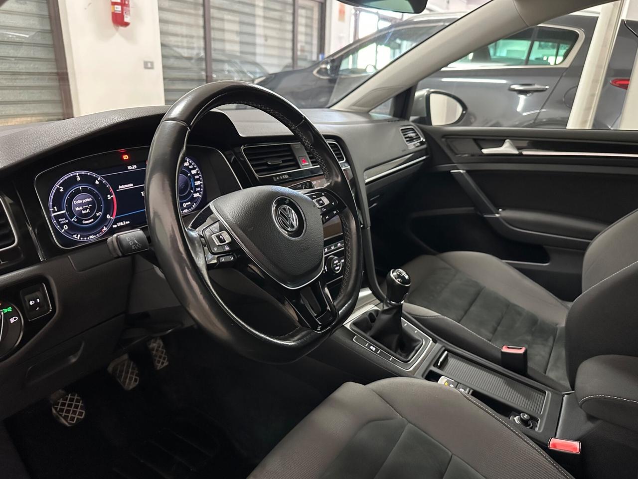 Volkswagen Golf 7.5 1.6 TDI (116) Executive 2017