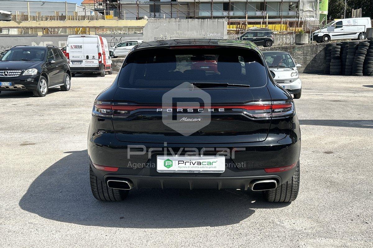 PORSCHE Macan 2.0