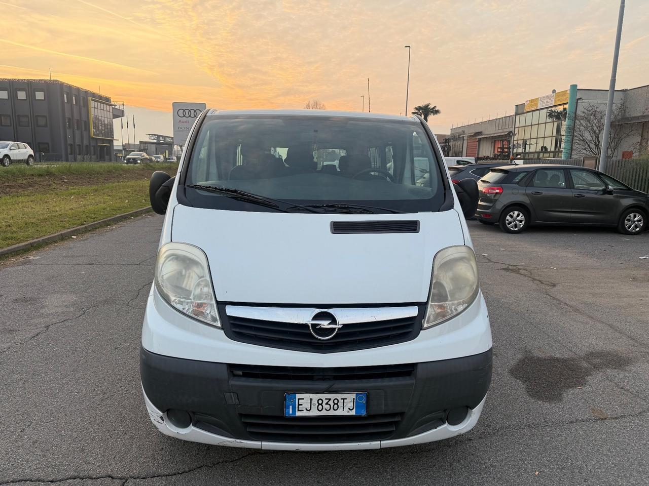 Opel Vivaro 29 2.0 CDTI 120CV PC-TN Combi 9 posti Easytronic