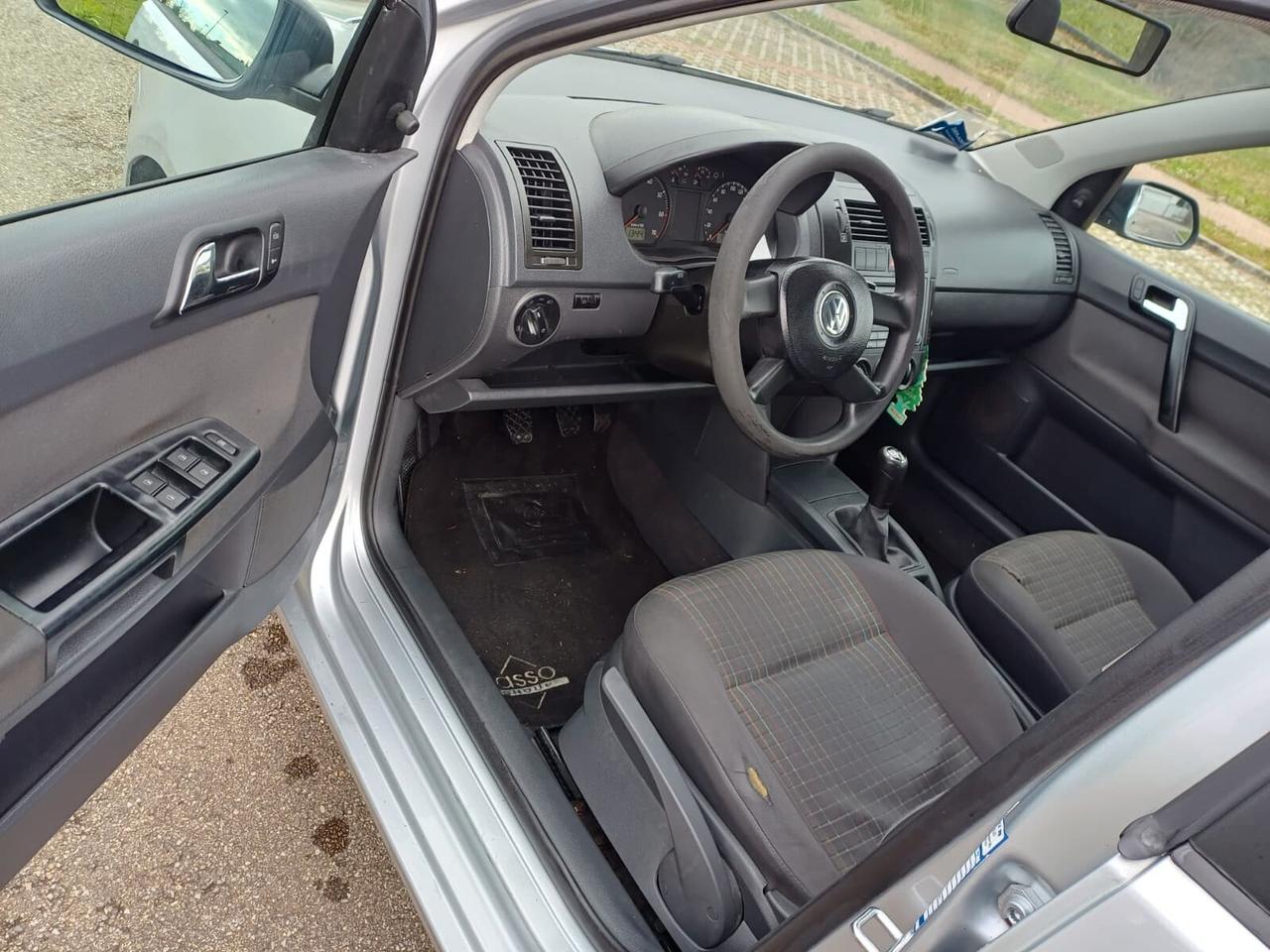 Volkswagen Polo 1.2/64CV 12V 3p. Trendline