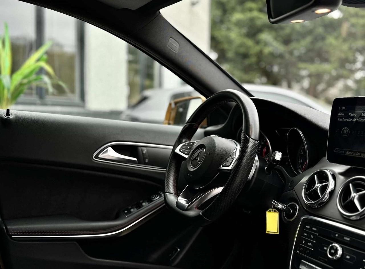 Mercedes-benz GLA 180 AMG