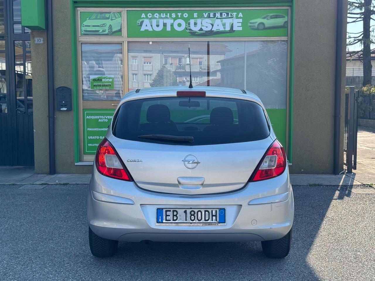 Opel Corsa 1.2 5 porte 85CV NEOPATENTATI