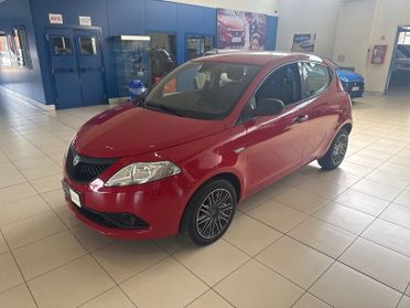 Lancia Ypsilon Ypsilon 1.0 FireFly 5 porte S&S Hybrid Ecochic Silver