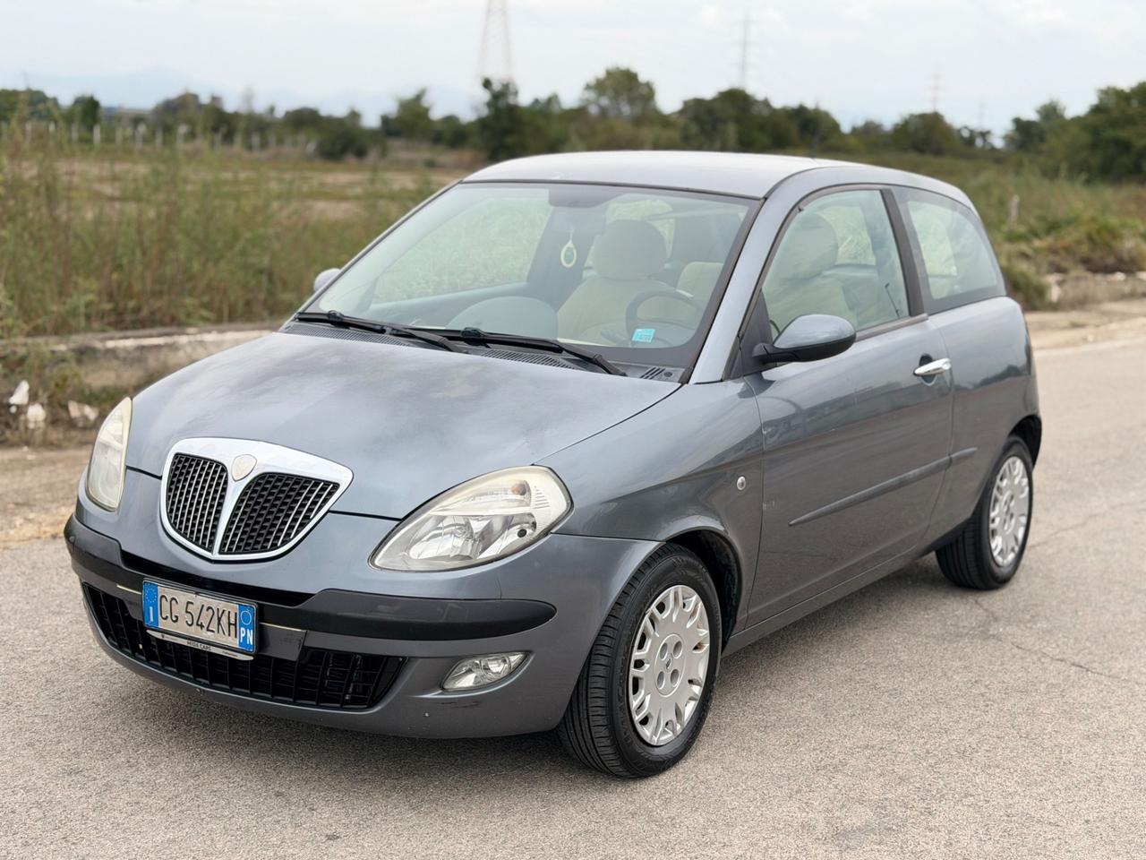 Lancia Y 1.2i cat Elefantino Blu