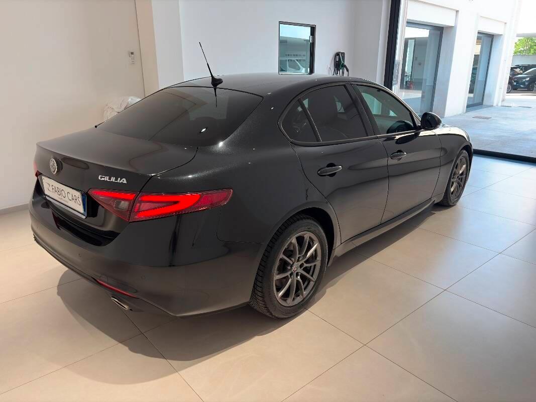 Alfa Romeo Giulia 2.2 t Super 180cv