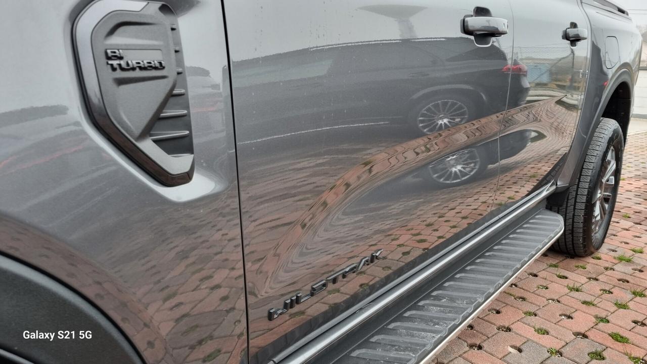 Ford Ranger 2.0 ECOBLUE DC Wildtrak 5 posti Autocarro 205 cv