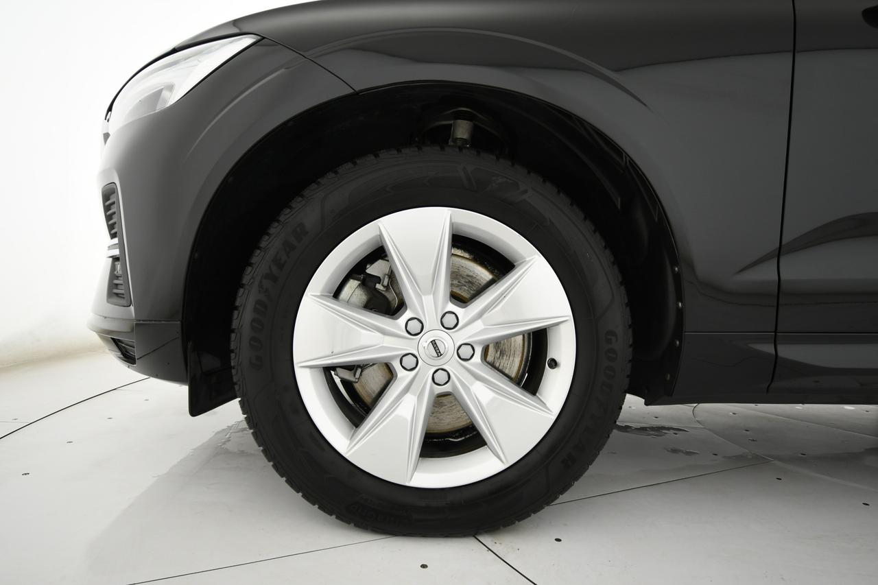 VOLVO XC60 2.0 b4 Momentum Pro awd auto CAMERA+C18"