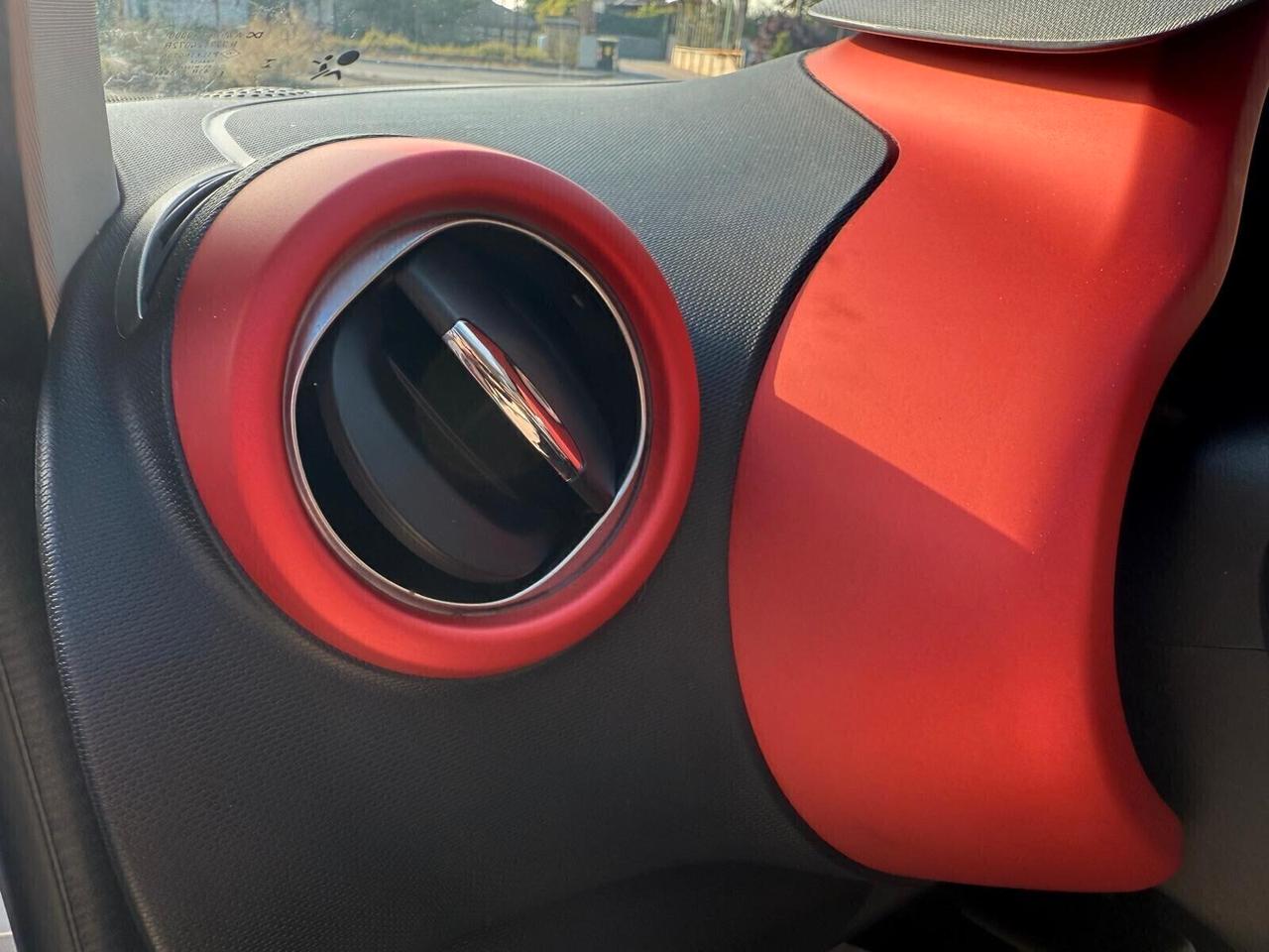 Renault Twingo TCe 90 CV EDC Intens