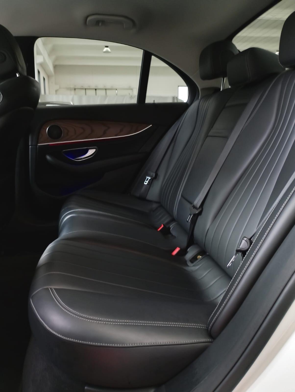 Mercedes-benz E 220 d Auto Premium Plus