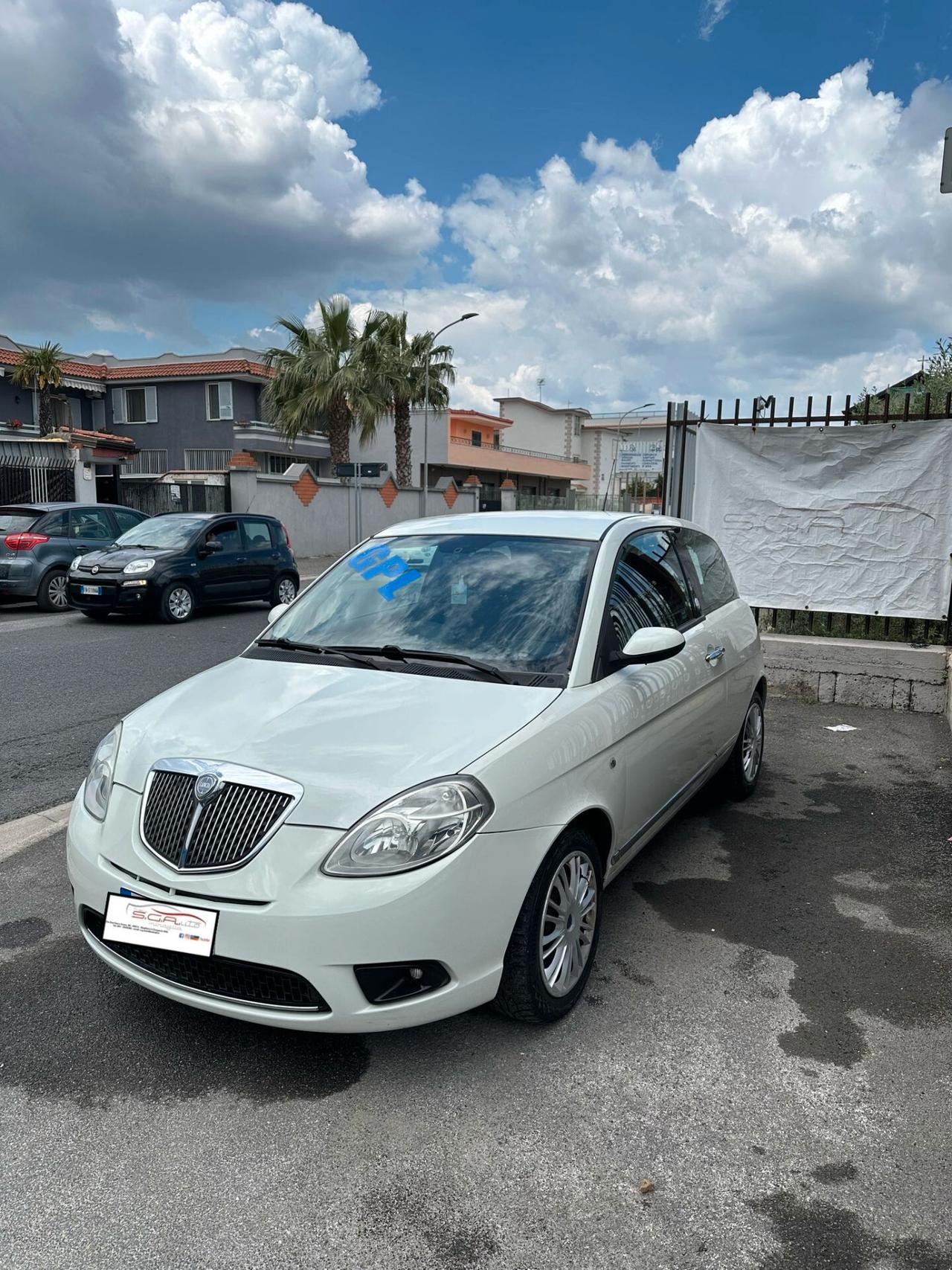 Lancia Ypsilon 1.4 Oro Ecochic GPL