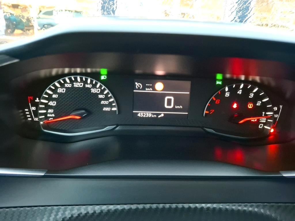 PEUGEOT 2008 1.2 PURETECH 100CV 6M. SeS ACTIVE PACK ( NAVI - MIRROR - CRUISE - SENSORI POST. )