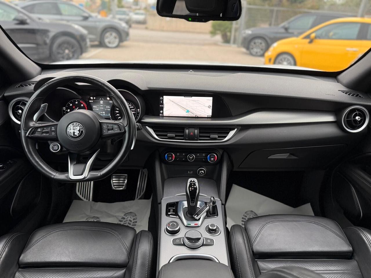 Alfa Stelvio 2.2 Td 210 CV AT8 Q4 Veloce New Model