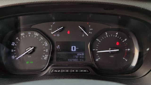 PEUGEOT Traveller BlueHDi 120 S&S Standard VETRATO - AUTOCARRO