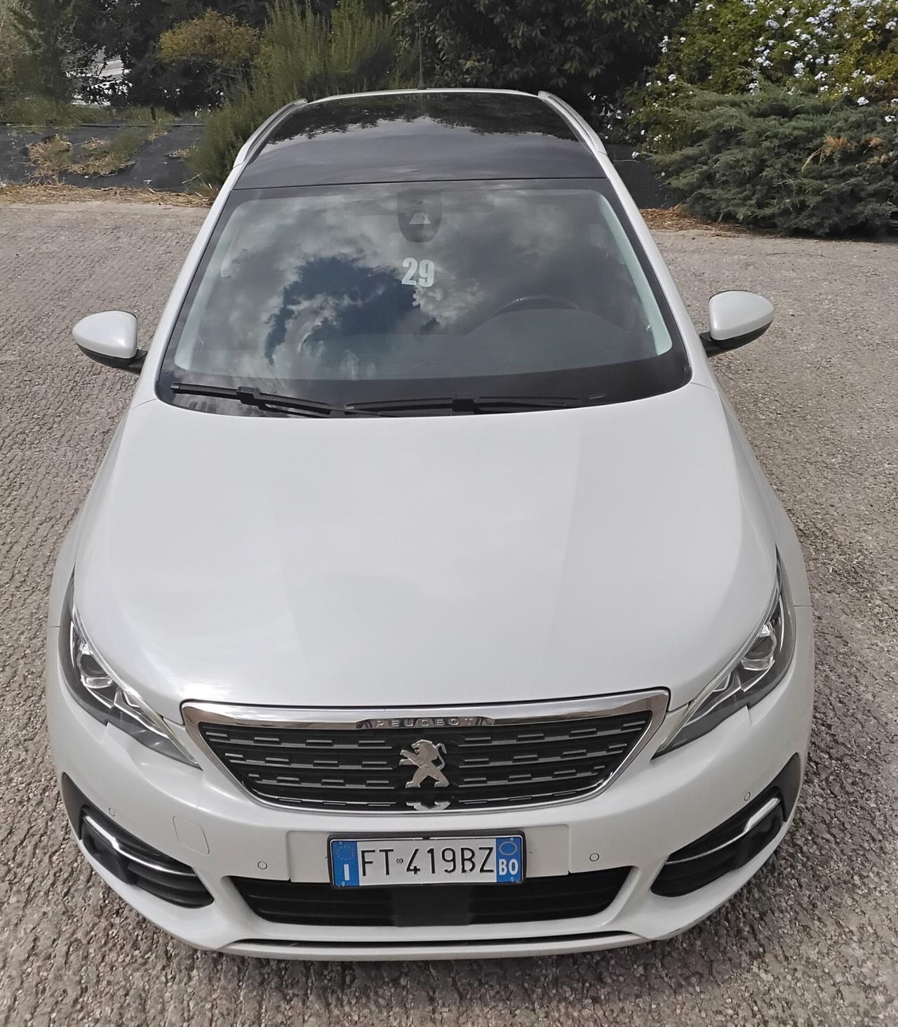 Peugeot 308 BlueHDi 130 S&S SW Allure