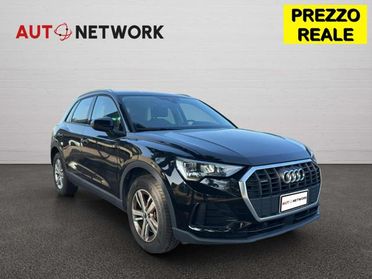 AUDI Q3 40 TDI quattro S tronic Business