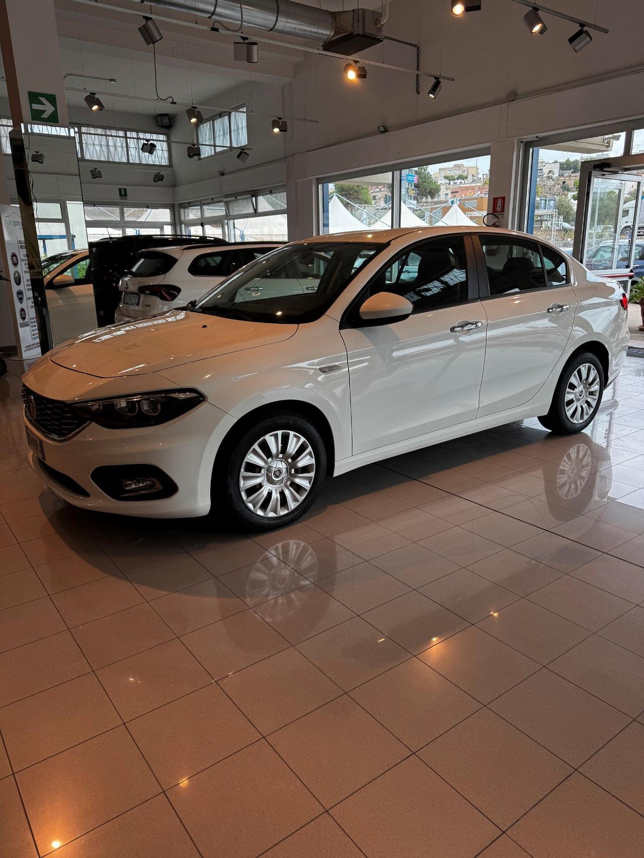 Fiat Tipo 1.6 Mjt 4 porte Easy