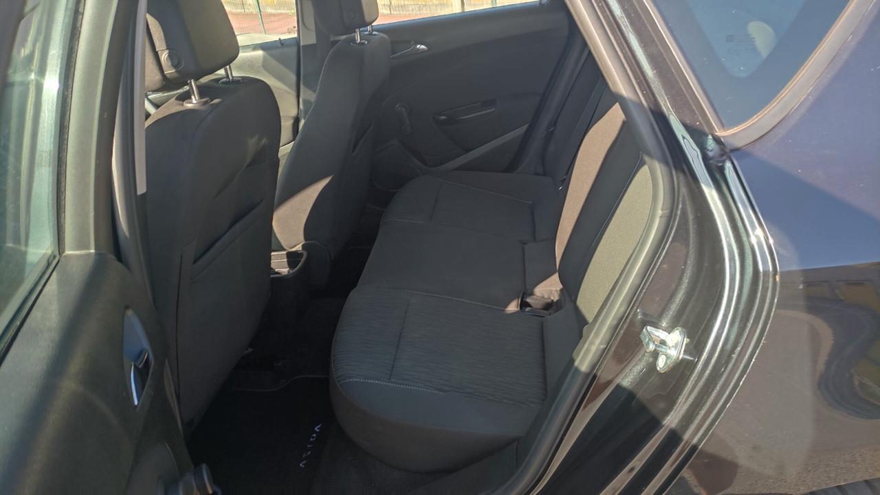 Opel Astra 1.4 Turbo 140CV GPL NEOPATENTATI - 2014