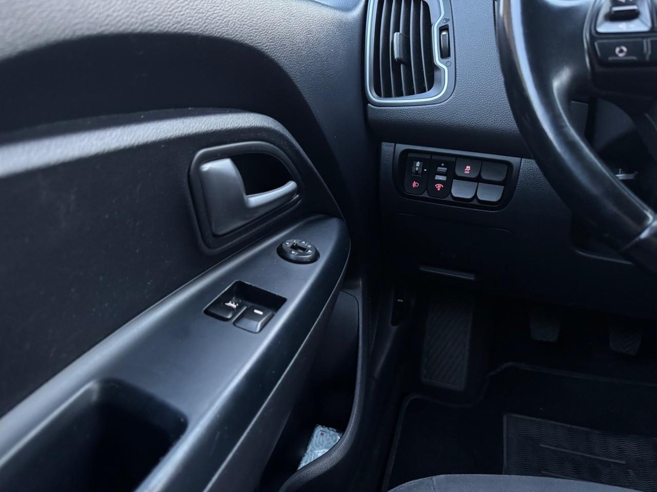 Kia Rio 1.2 Benzina 5p. NEOPATENTATI 85 CV