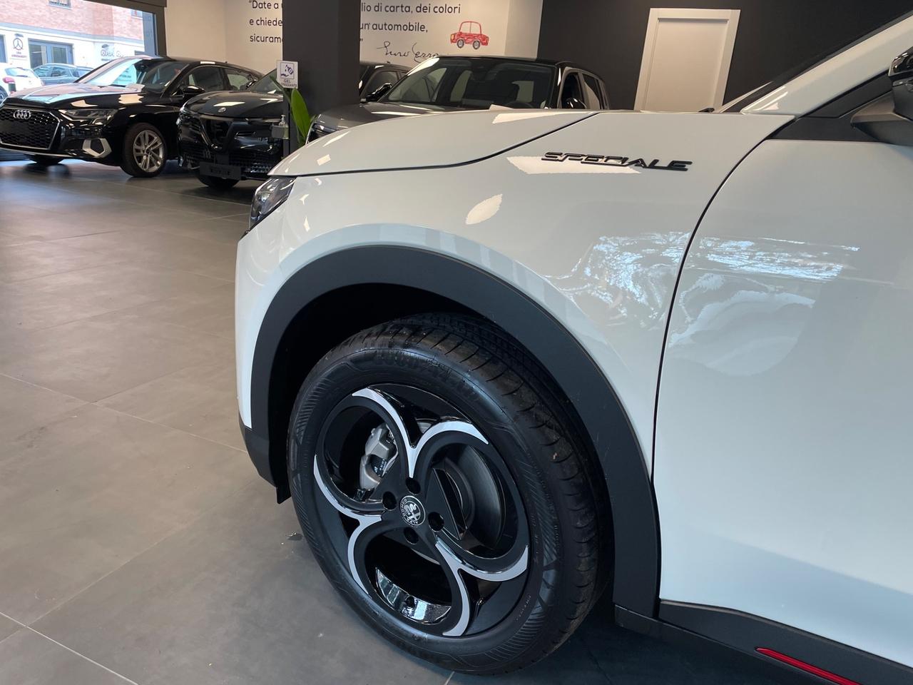 Alfa Romeo Junior 1.2 136 CV Hybrid eDCT6 Speciale