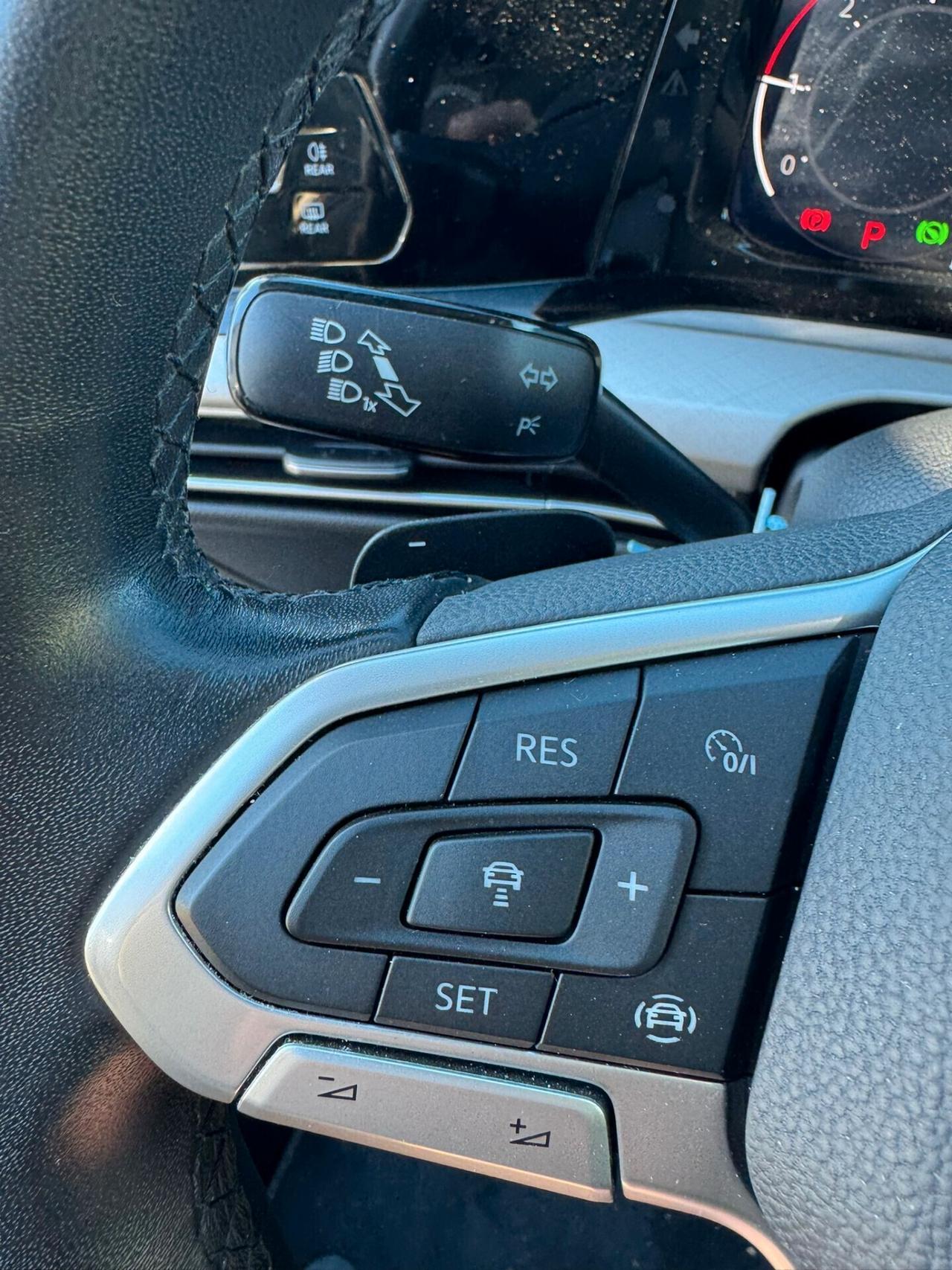 Volkswagen Golf 2.0 TDI DSG Style