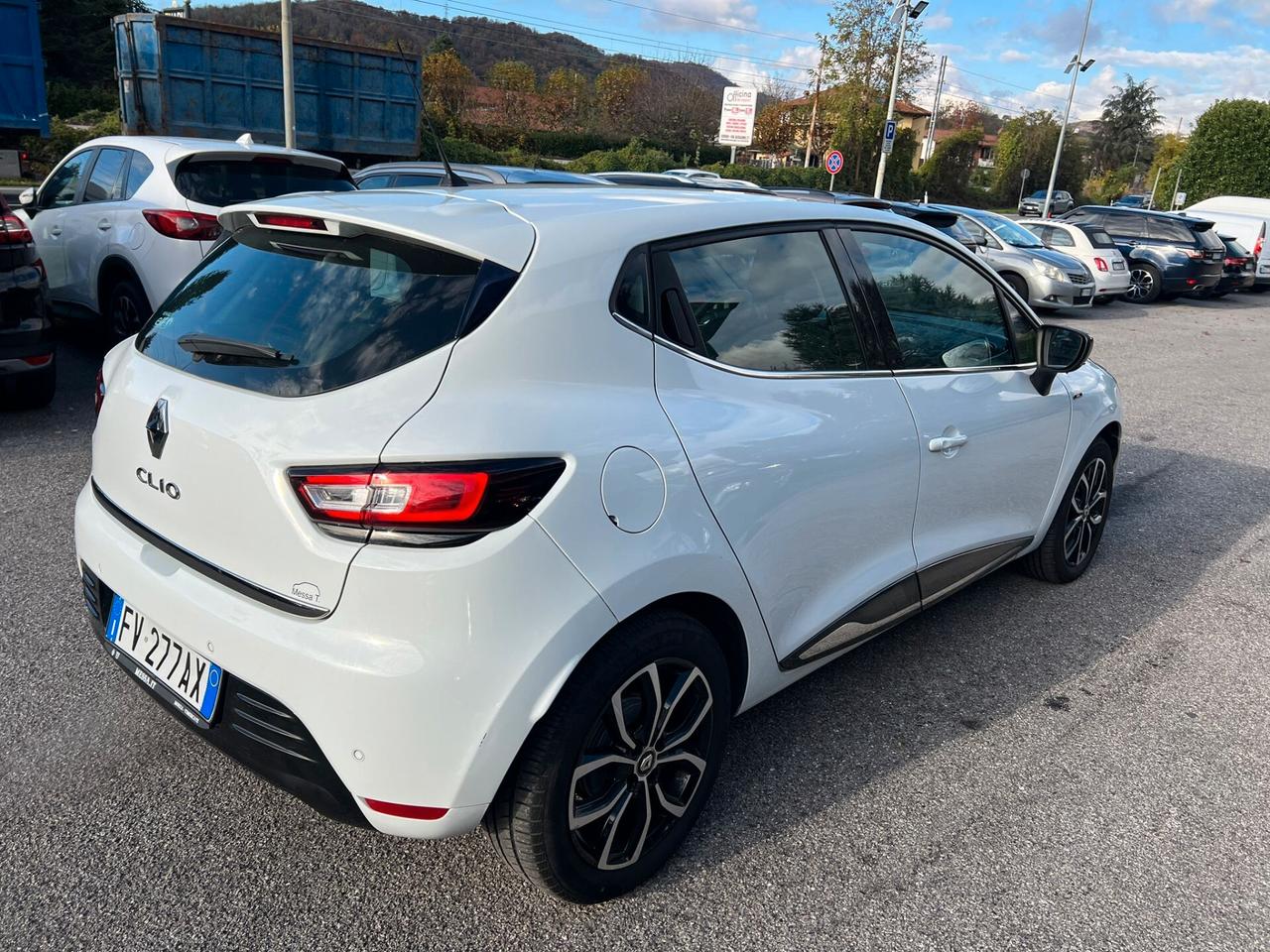 Renault Clio TCe 12V 90 CV GPL 5 porte Moschino Intens