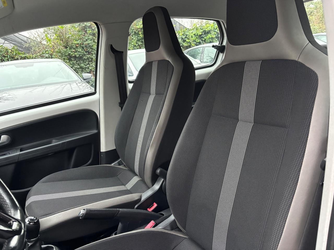 Volkswagen up! 1.0 5p. highUP! OK NEOPATENTATI