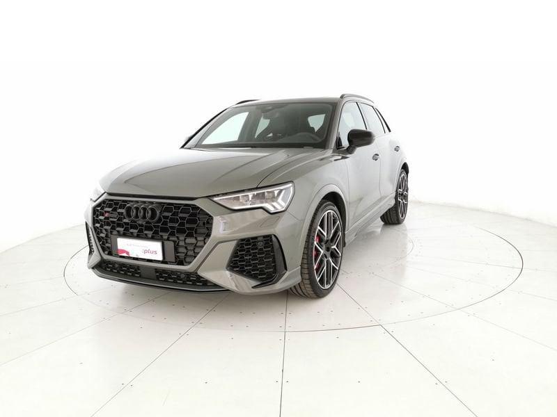 Audi Q3 RS 2.5 quattro s-tronic