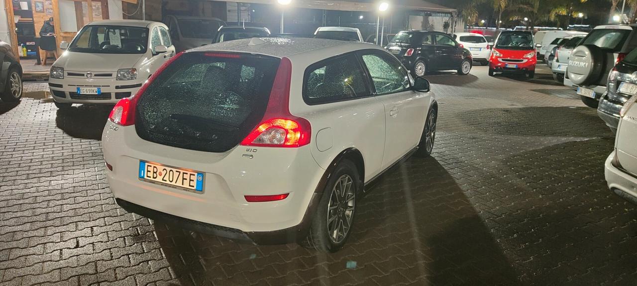 Volvo C30 D2 R-Design 1.6 diesel