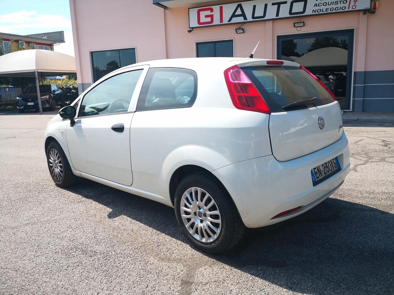 Fiat Grande Punto 1.2 3 porte ***NEOPATENTATI***DISTRIBUZIONE FATTA***